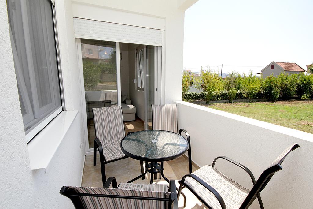 Apartmani Begovic Bar Bagian luar foto